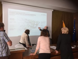 Presentation to the Mayor and Municipality, Birstonas Park